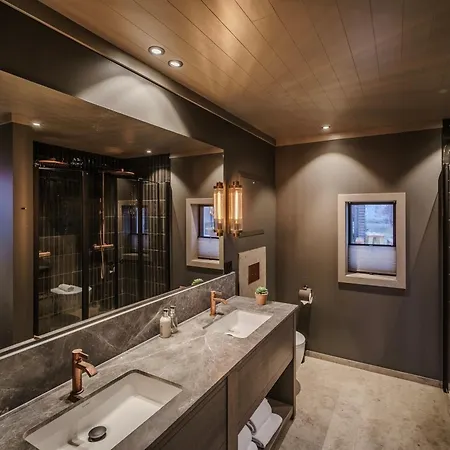 Bryggehotell - By Classic Norway 5* Henningsvær
