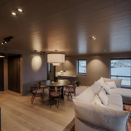 Bryggehotell - By Classic Norway 5* Henningsvær