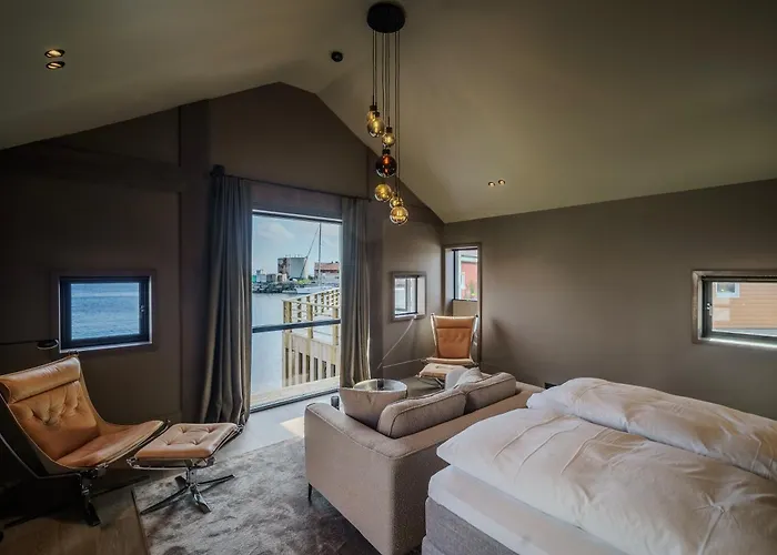 Bryggehotell - By Classic Norway מלון 5*