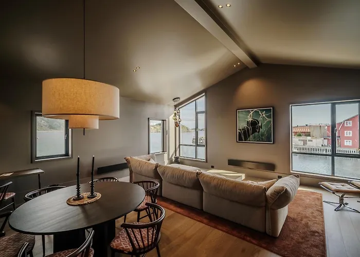 מלון Bryggehotell - By Classic Norway הנינגסבר