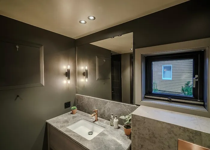 Bryggehotell - By Classic Norway מלון