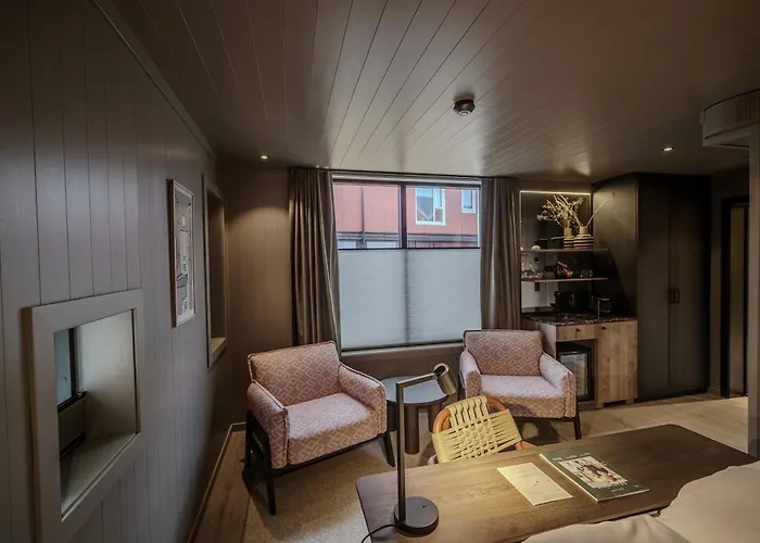 Bryggehotell - By Classic Norway מלון