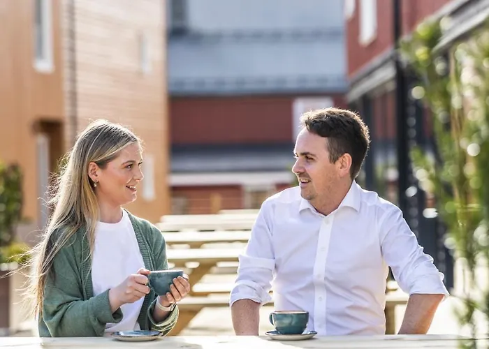 Bryggehotell - By Classic Norway מלון הנינגסבר