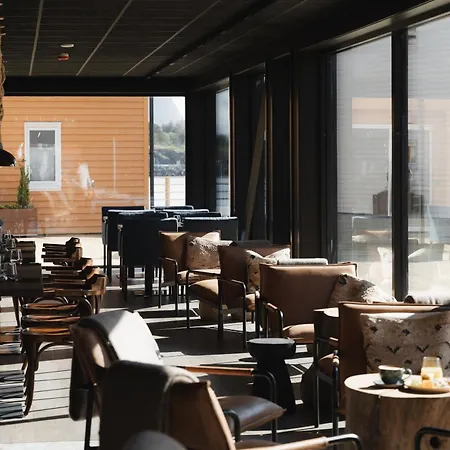 Bryggehotell - By Classic Norway فندق 5*
