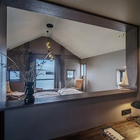 فندق Bryggehotell - By Classic Norway 5*