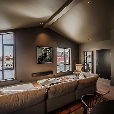 Bryggehotell - By Classic Norway فندق 5*