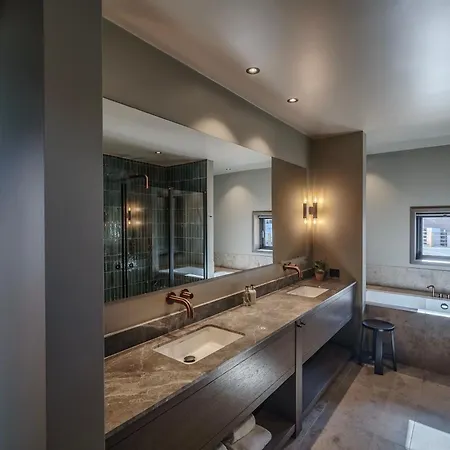 Отель Bryggehotell - By Classic Norway 5*