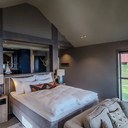 Bryggehotell - By Classic Norway فندق هينينغفير