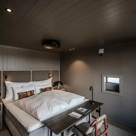 فندق Bryggehotell - By Classic Norway 5*