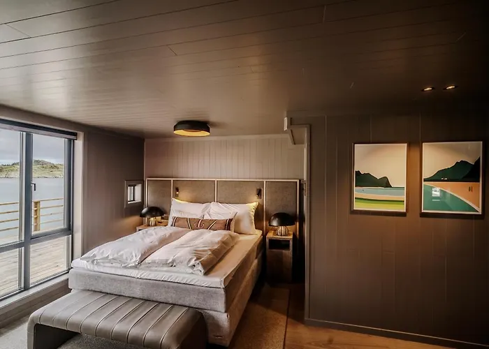 Bryggehotell - By Classic Norway Henningsvaer