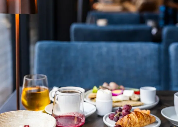 Hotel Bryggehotell - By Classic Norway Henningsvaer